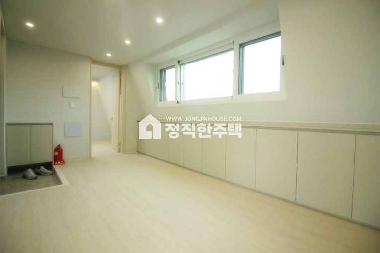 서울 용산구 이태원동 ♥♥역세권+숲세권 풀옵션 단독세대 3룸 빌라♥♥ 분양 매물번호 13192 사진 3