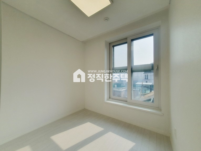 서울 용산구 이태원동 ★★녹사평역, 이태원역 더블역세권 공원뷰 3룸 테라스 고급빌라★★ 분양 매물번호 13194 사진 12