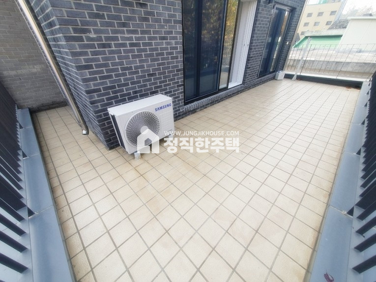 서울 용산구 이태원동 ★★녹사평역, 이태원역 더블역세권 공원뷰 3룸 테라스 고급빌라★★ 분양 매물번호 13194 사진 15