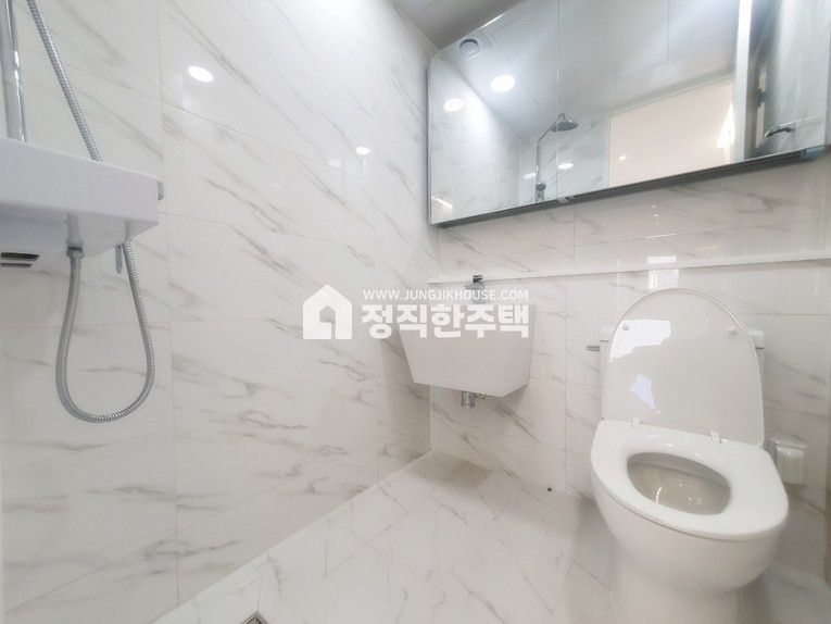 서울 용산구 이태원동 ★★녹사평역, 이태원역 더블역세권 공원뷰 복층 고급빌라★★ 분양 매물번호 13193 사진 10