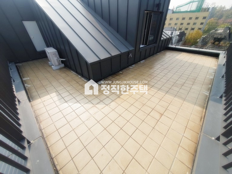 서울 용산구 이태원동 ★★녹사평역, 이태원역 더블역세권 공원뷰 복층 고급빌라★★ 분양 매물번호 13193 사진 17