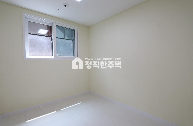서울 강동구 암사동 ♥♥암사동 더블역세권 3룸♥♥초,중,고 학세권/각종 편의 문화시설 인접~!! 분양 매물번호 11132 사진 9