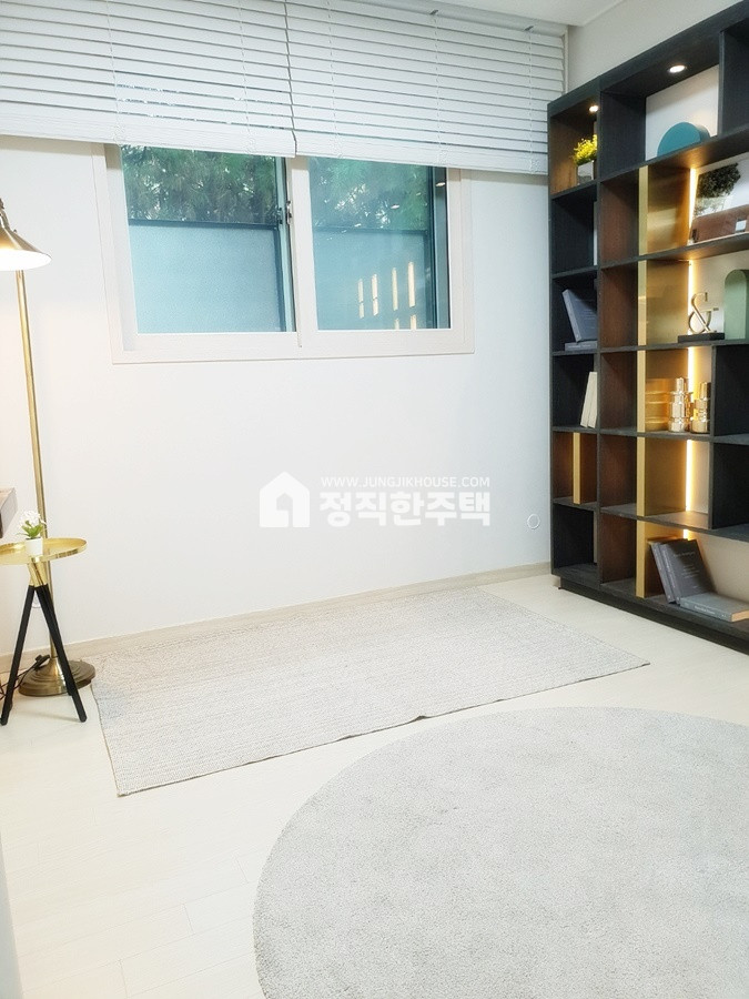 경기 용인수지구 신봉동 ★★모든세대 남향, 4개동 단지형 주택★★1층세대 개인정원, 4층세대 복층테라스 구조!! 분양 매물번호 13247 사진 7