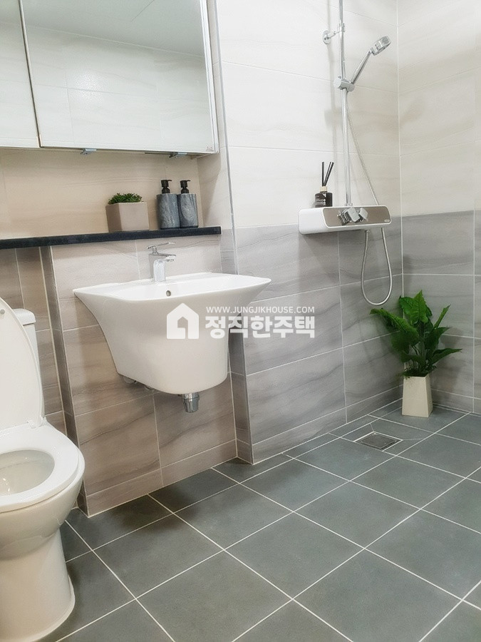 경기 용인수지구 신봉동 ★★모든세대 남향, 4개동 단지형 주택★★1층세대 개인정원, 4층세대 복층테라스 구조!! 분양 매물번호 13247 사진 9